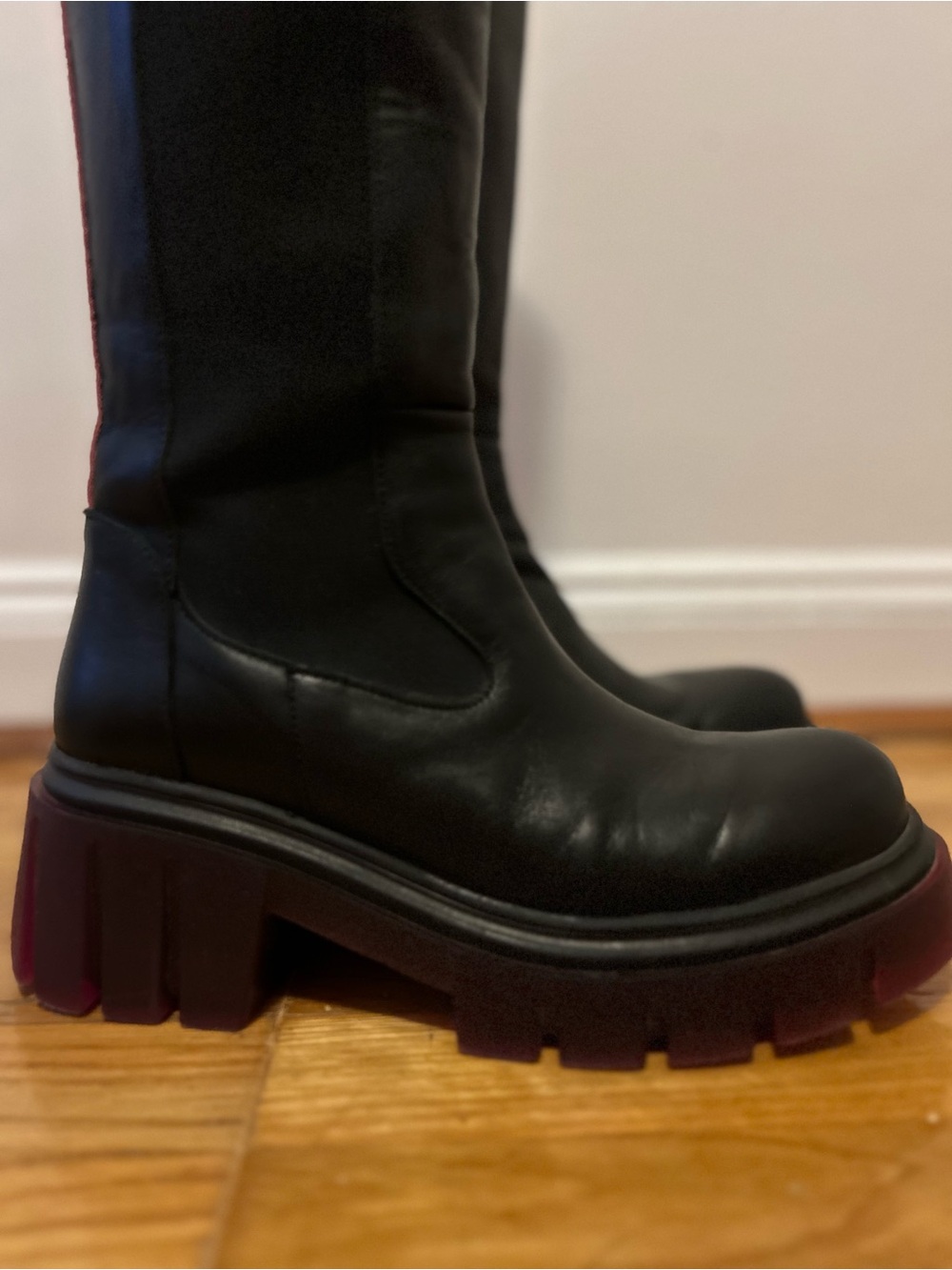 Steve Madden Gage Black Leather Knee High Boots with Pink Lug Sole. Size 39 - Picture 11 of 13